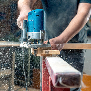 Milling wood